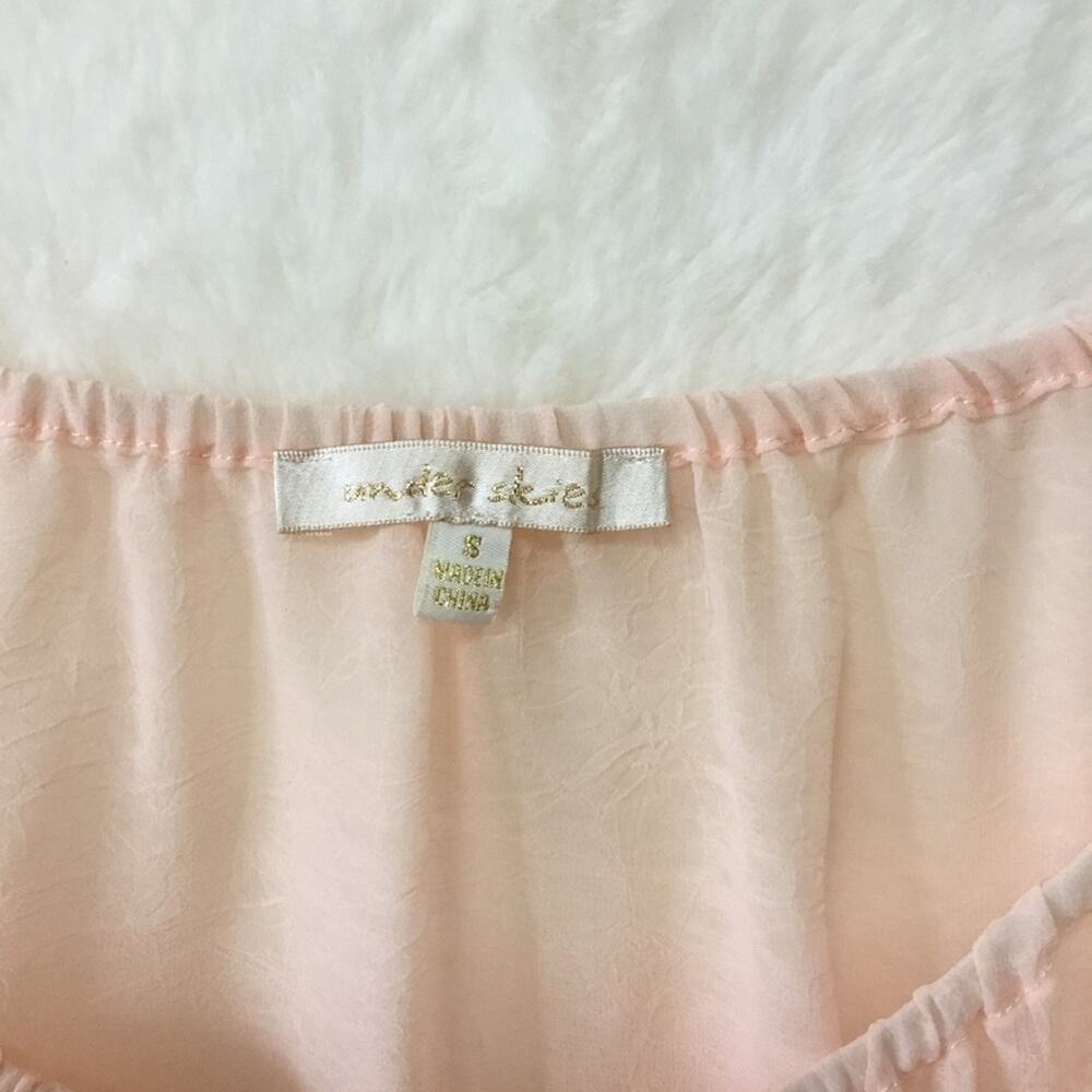 Under Skies Sheer Blush Flower Pattern Blouse - Picture 3 of 9